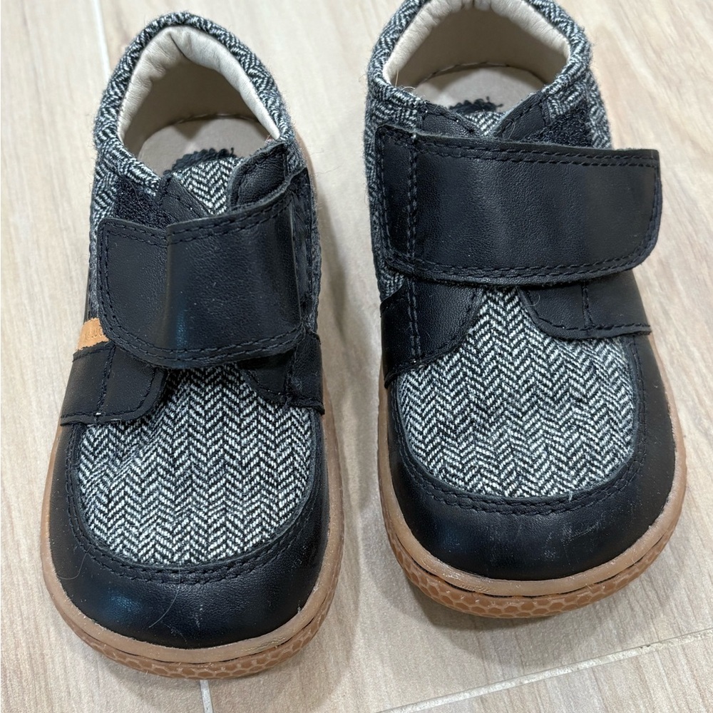 Stylish Livie and Luca Black and Gray Kids Shoes